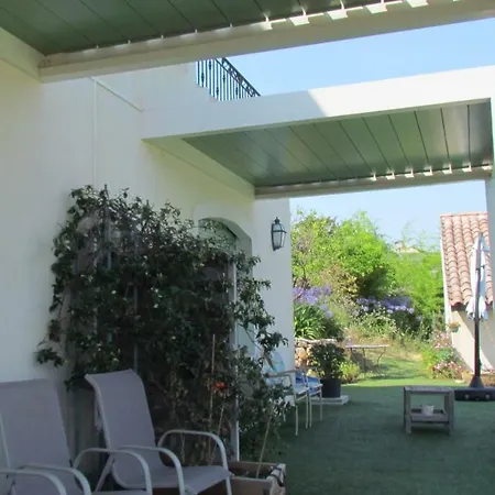 Frühstückspension D'hotes La Bigarade 3*